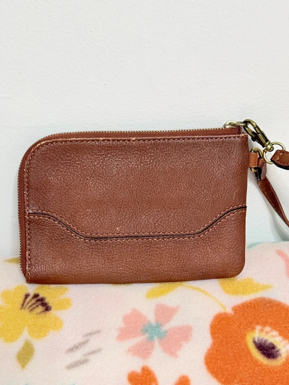 Frye Womens Melissa or Paige Leather Wristlet Wallet Pouch in Brown One Size